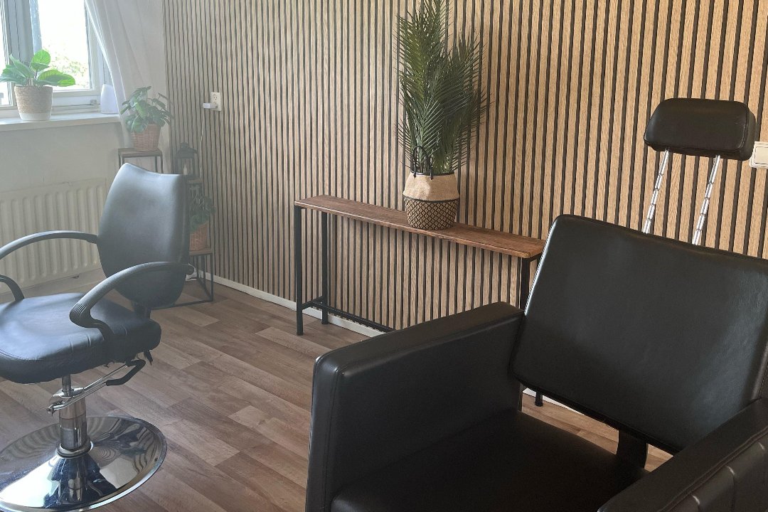 Endless Brows, Capelle Centrum, Zuid-Holland