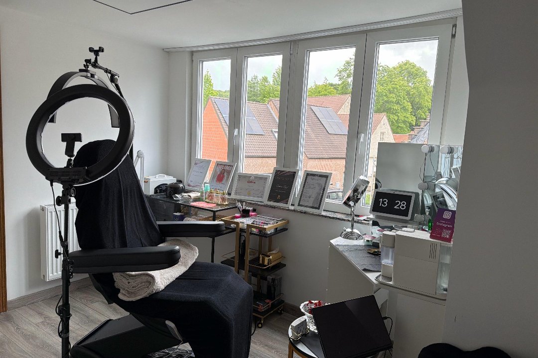 Defined by Diana, Kluisbergen, Oost-Vlaanderen