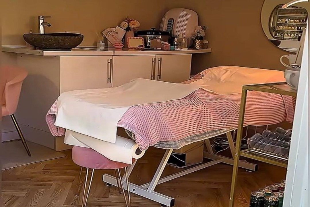 The Beauty Hut by Claire, Roby, Liverpool