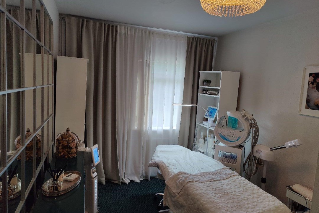 Juliet Rose Beauty Studio, Stillorgan, South County Dublin