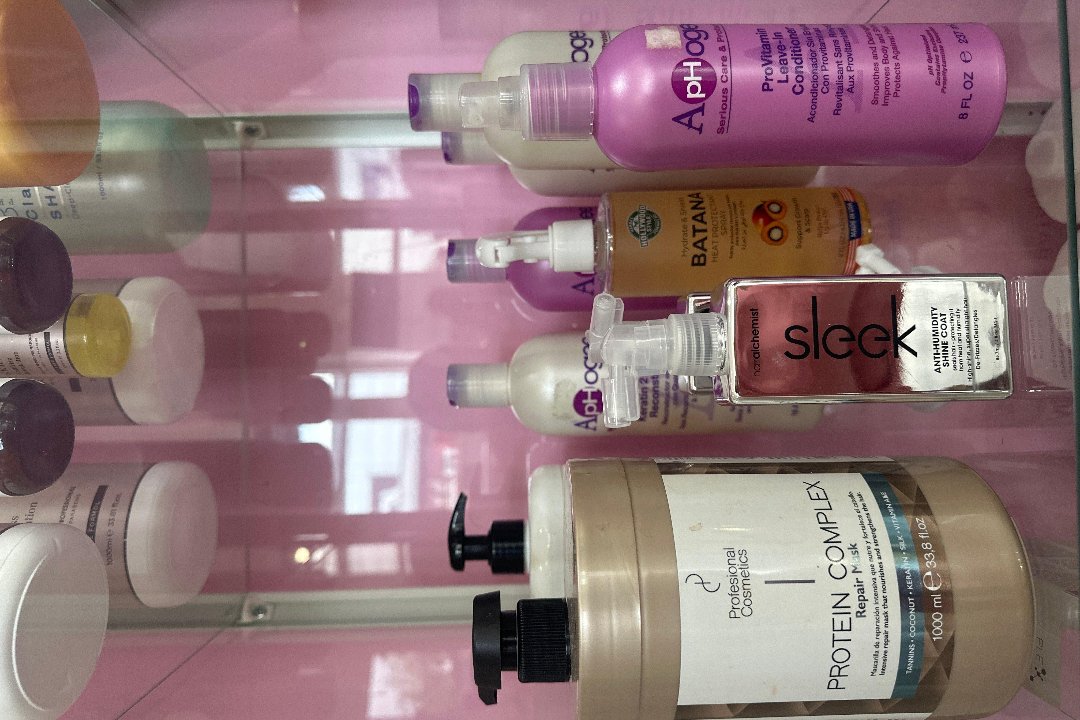 JL Beauty Salon, The Hale, London