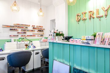 Girly Beauty Lounge