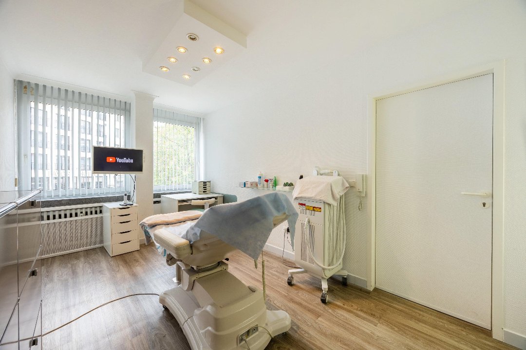 Nohair Institut für Haarentfernung mit Alexandrit -Laser oder  Dioden -Laser, Stadtmitte, Düsseldorf