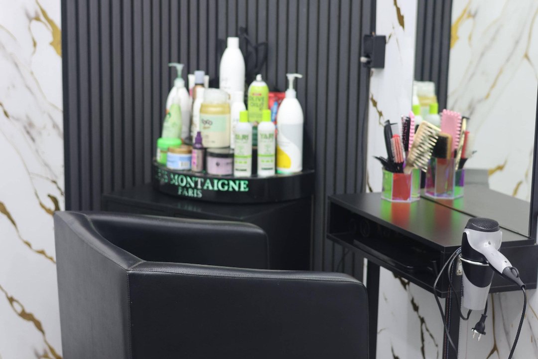 Maritza Vibe - Curly & afro specialists in Rotterdam, Dordtselaan, Rotterdam