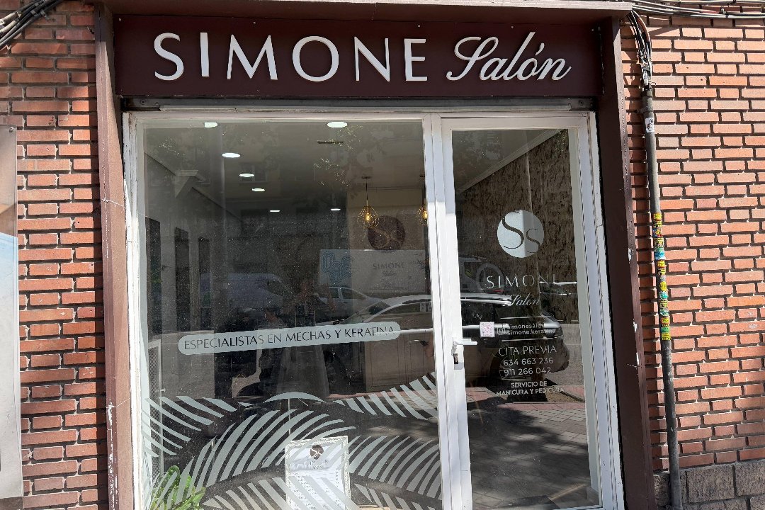 SimoneHeadspa, Adelfas, Madrid