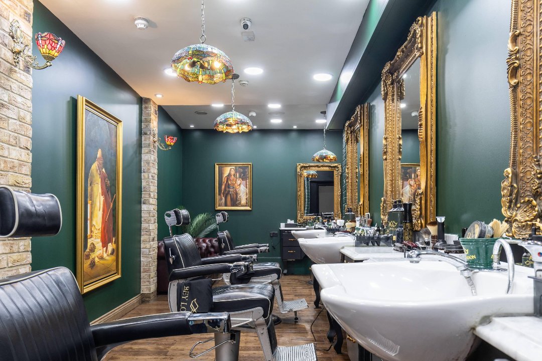 Bey London - Grooming Room, Threadneedle Street, London