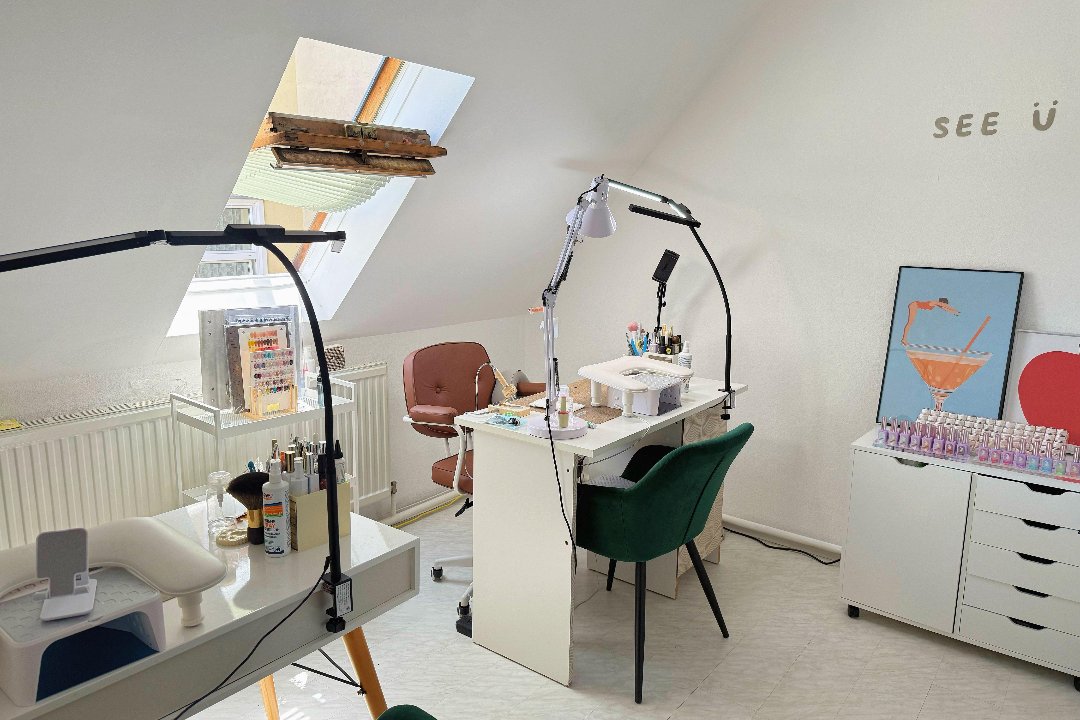 see u nail, Muthgasse, Wien