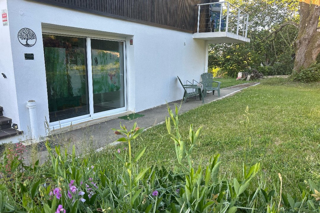 Beauty zen institut by Claudine, Jardin, Rhône-Alpes