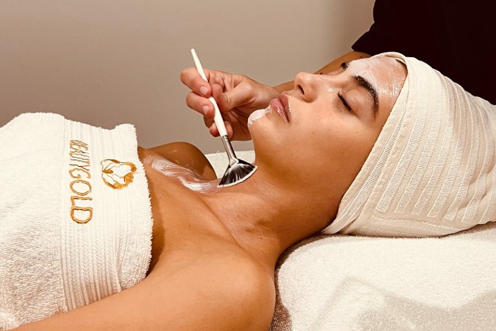 BEAUTY GOLD Estetica e Solarium - Esthétique Perugia PG - Photo de galerie - OneBooking