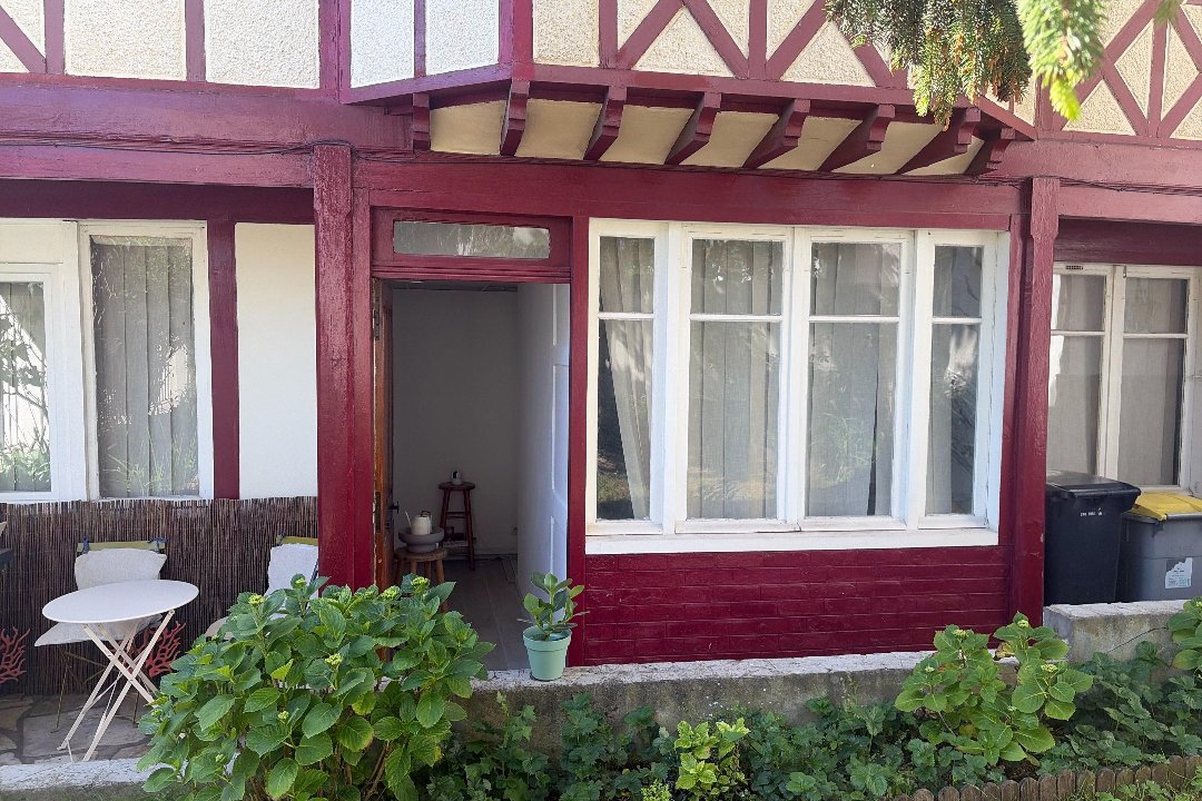 Kriola Plasma, Maisons-Alfort, Val-de-Marne