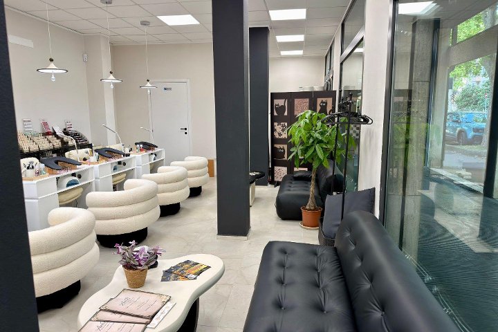 Amati Beauty - Onglerie Ravenna - Photo de galerie - OneBooking