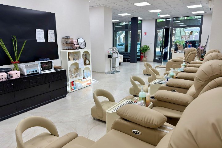 Amati Beauty - Onglerie Ravenna - Photo de galerie - OneBooking
