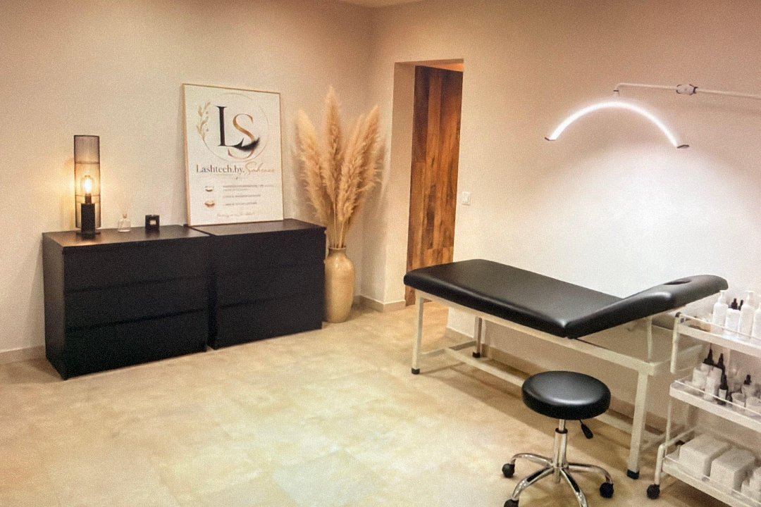 Lashtech.by.Sahraa, Holthausen, Düsseldorf