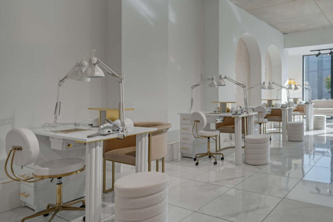 Adeira Beauty House (Šatrijos g. 8), PC Europa, Vilnius