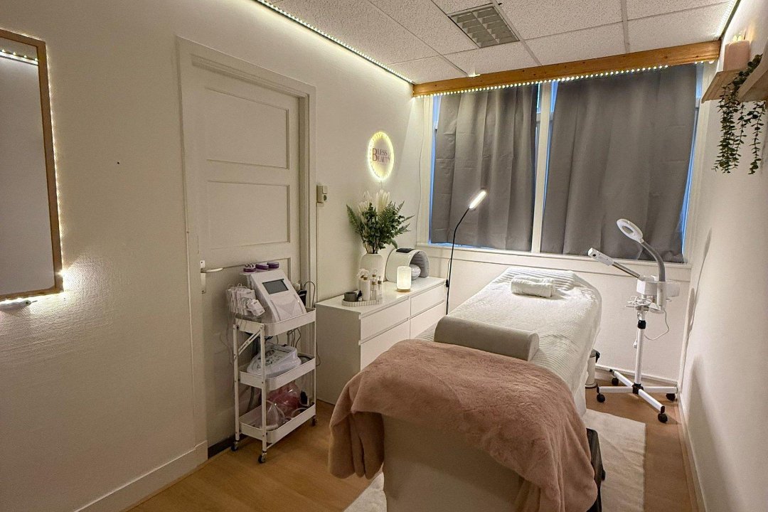 Bless Beauty Studio, Koninginnegracht, Den Haag