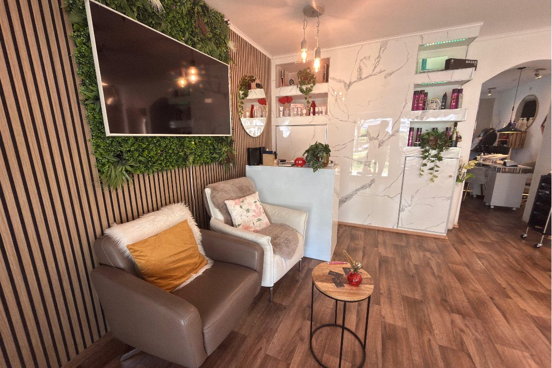 NoAr Friseur & Nails, Ernst May Platz, Frankfurt am Main