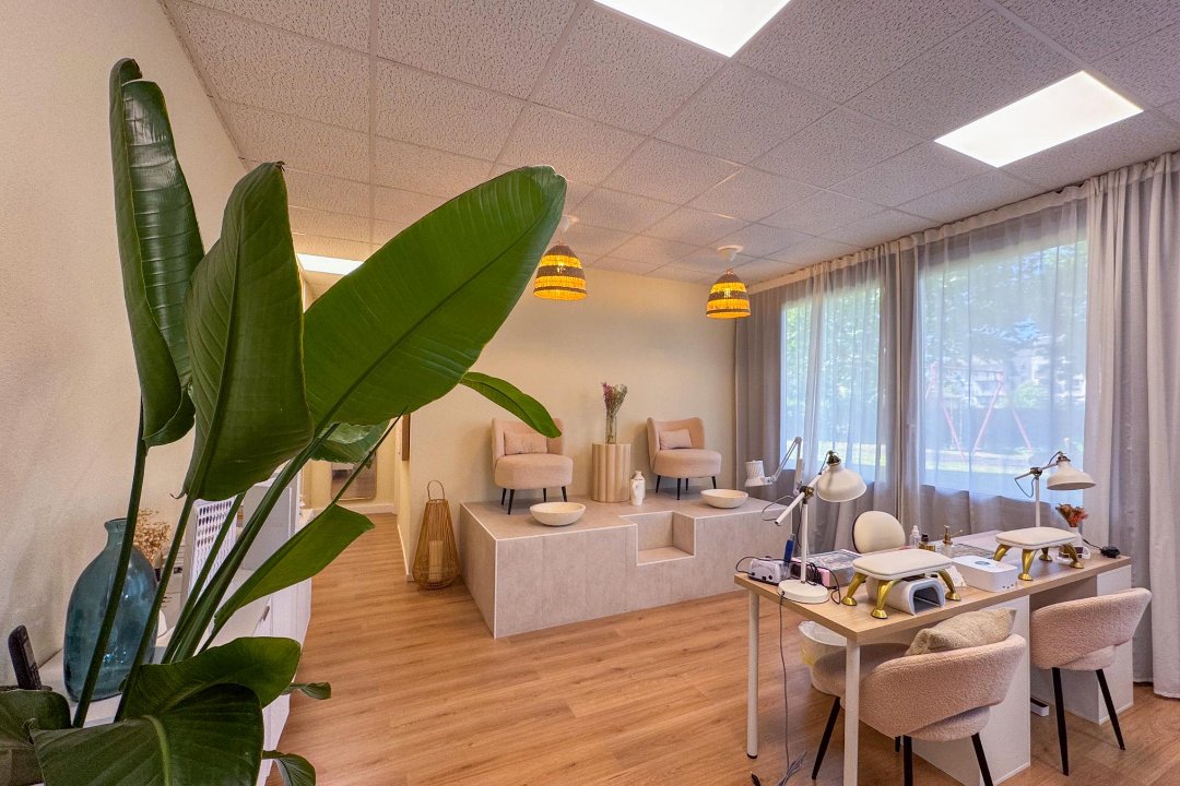 RM Beauty Lounge - Institut & Academy, Kanton Waadt