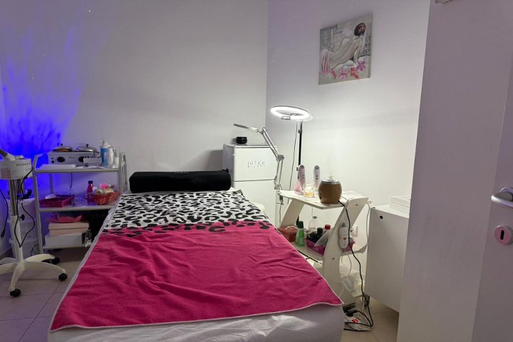 Artistik Nails & Beauty - Onglerie Pescara - Photo de galerie - OneBooking
