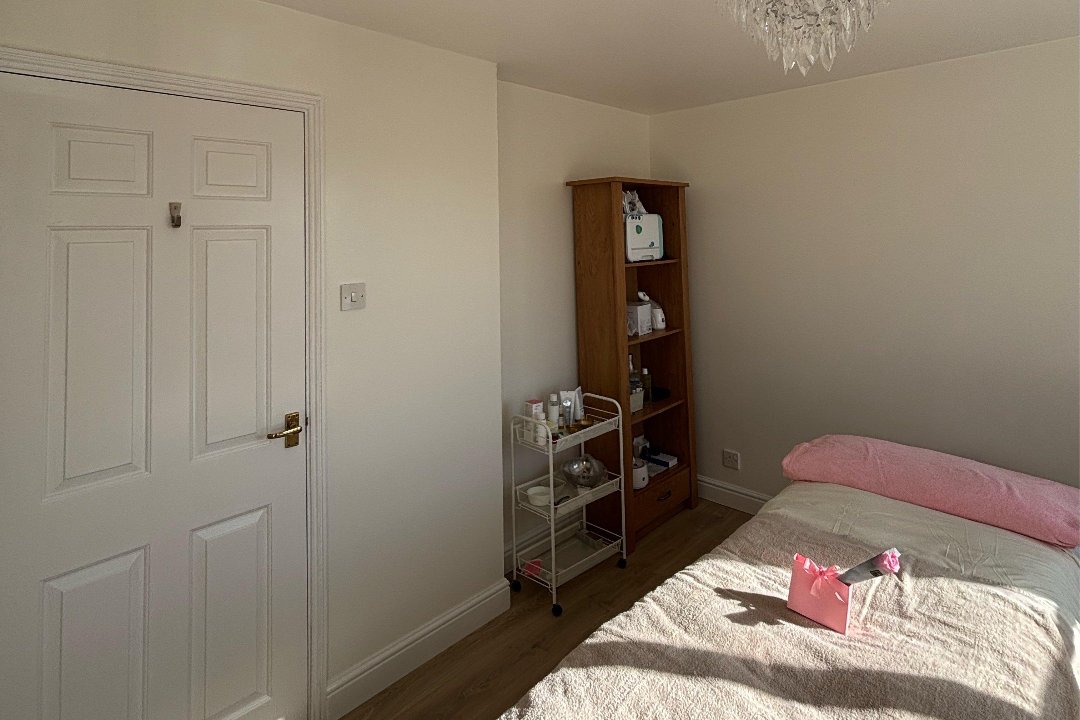 YS Signature Skin, Enfield Chase, London