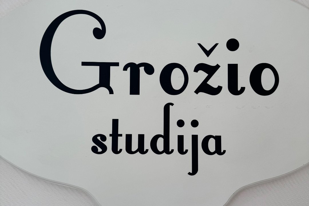 Baltų grožio studija, Šilainiai, Kaunas