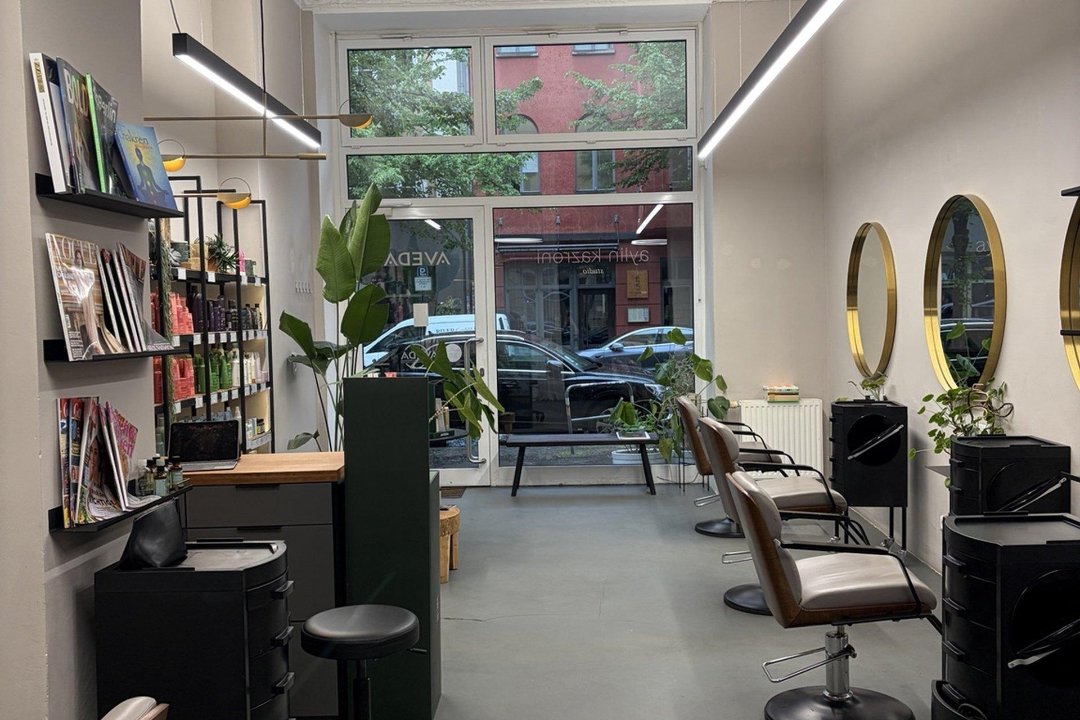 Aylin Kazroni Studio, Hackescher Markt, Berlin