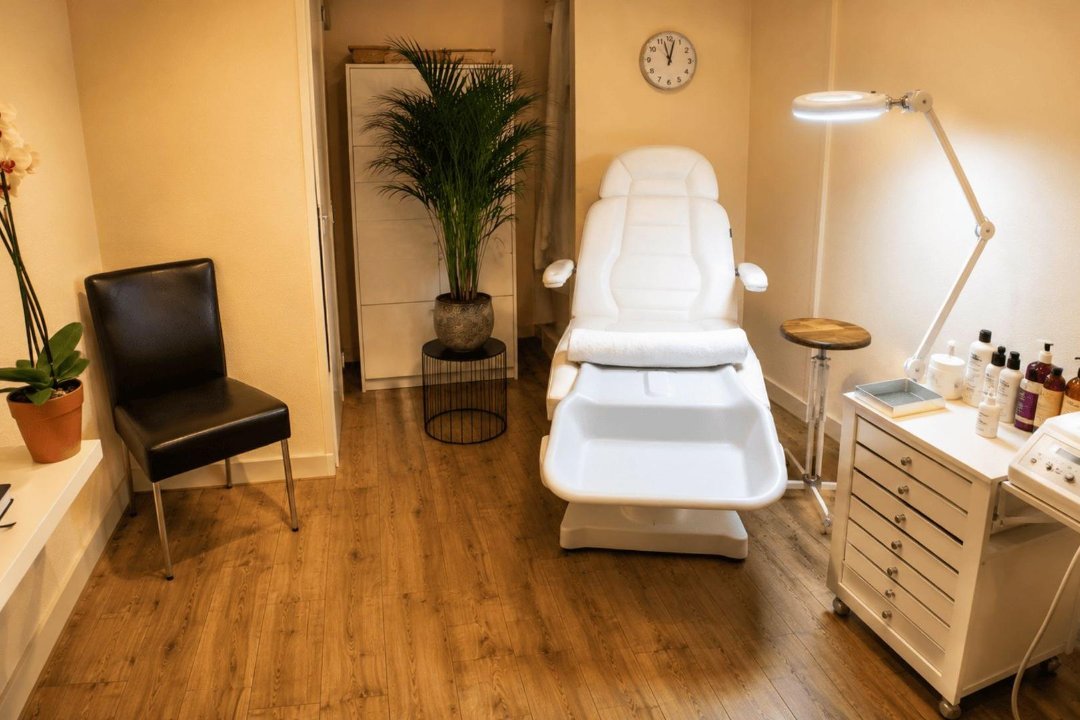 Patricia Nails & Wax, Tweede van der Helststraat, Amsterdam