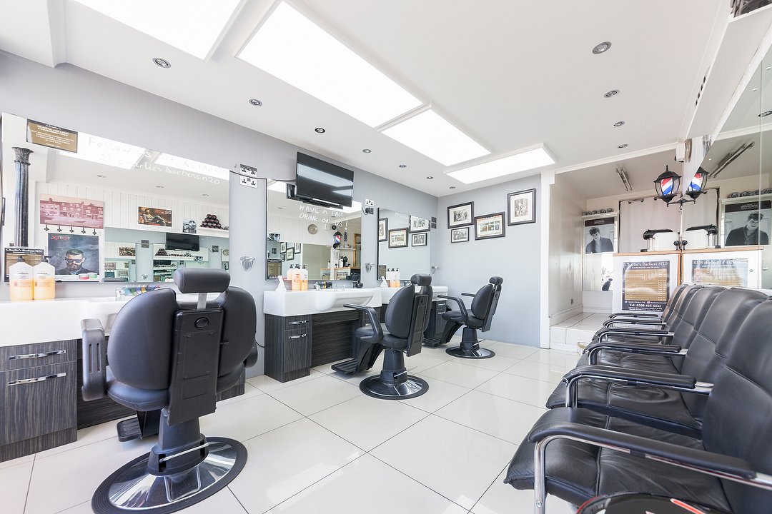 Charlie's Barbers, Whetstone, London