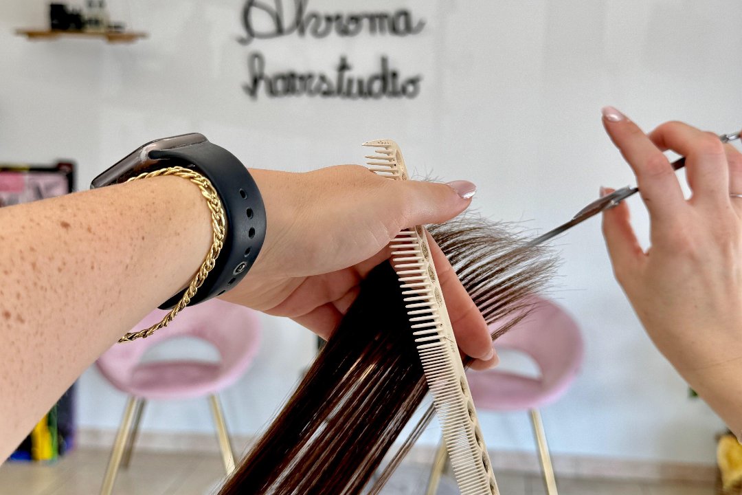 Akroma Hair Studio, Buttapietra, Verona Provincia