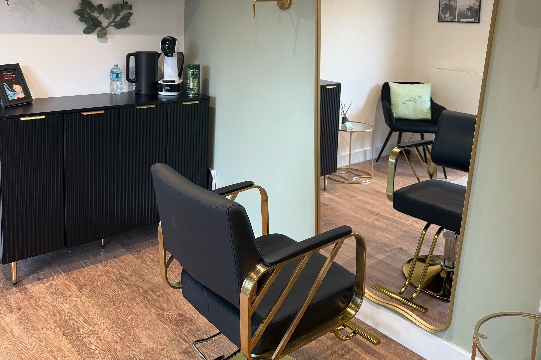 The Glam Hut, Bradshaw, Bolton