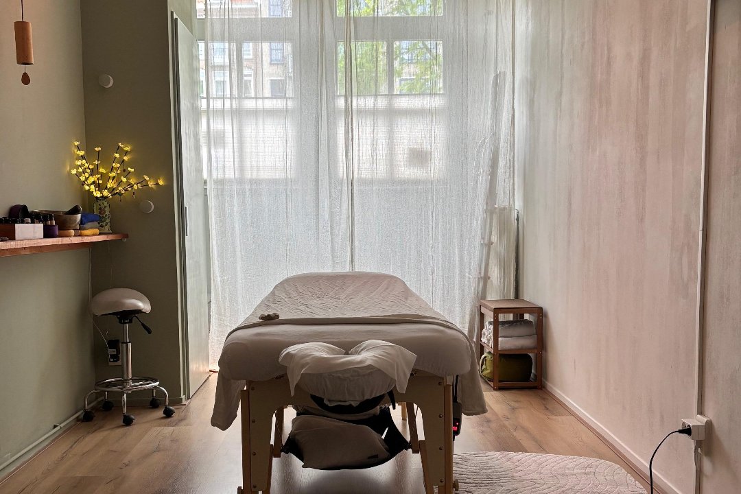 The Essence of Presence, Van Lennepbuurt, Amsterdam