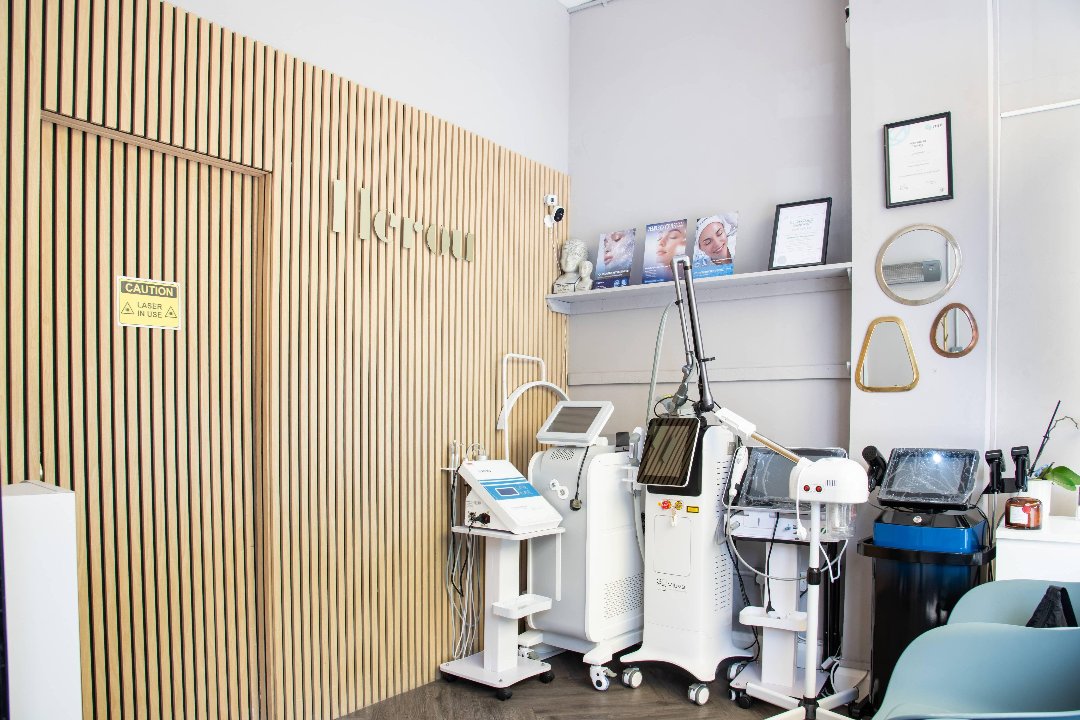 Herou Aesthetics lab, ColdHarbour Lane, London