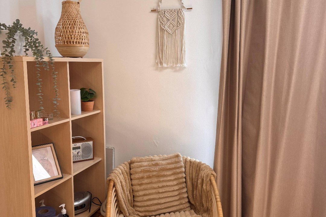 AT Beauty, Bampton, Oxfordshire