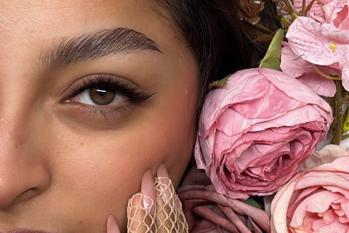 Karen Vega Trainer & Lash Maker - Sourcils & cils Genova - Photo de galerie - OneBooking