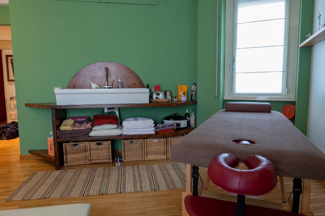 DEHA - Ayurveda e Massoterpia, Maggiolina, Milano