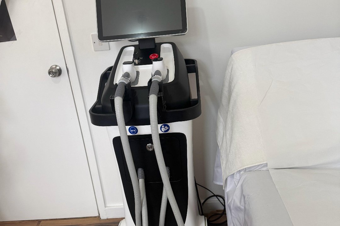 Phoenix Aesthetic & Wellness by Valbona, South Bermondsey, London