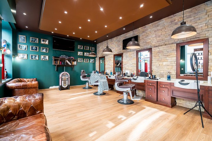 235th Barber Street Rue D Aboukir Paris