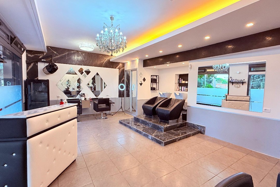A2 Hair Studio, Centro Commerciale CinecittàDue, Roma