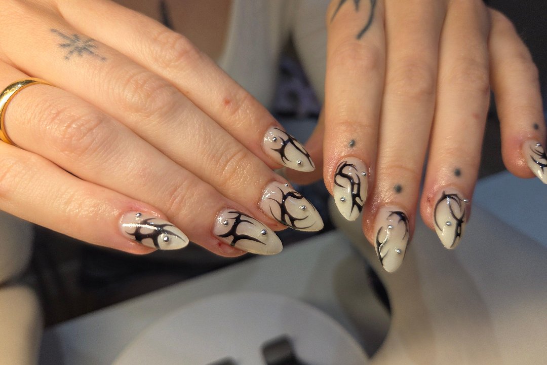 Velvet & Claw Nails, Bournemouth Town Centre, Dorset
