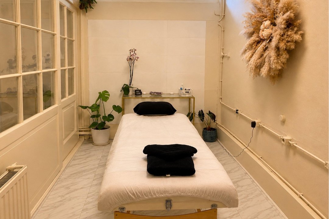 Ioni Medeiros Body Treatments (Women Only), The Hague