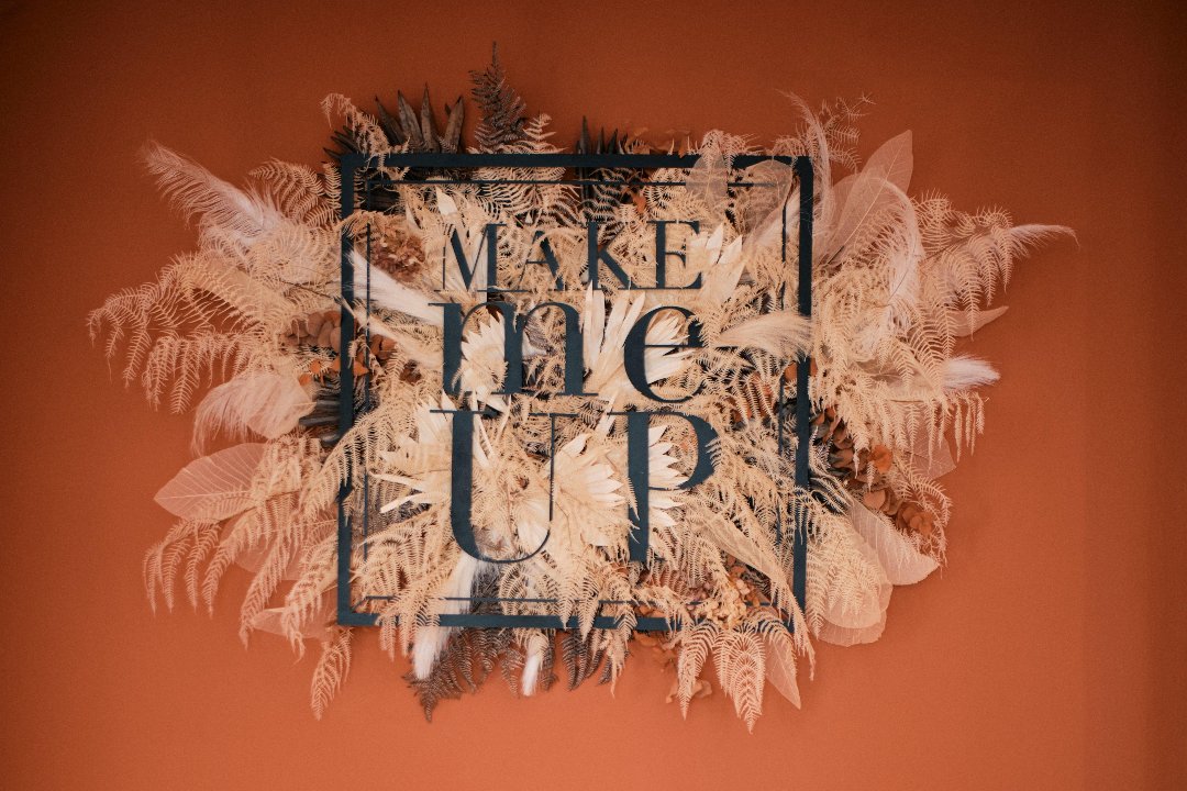 MAKE-ME-UP Salzburg / Friseur, (Permanent-)Make-up und Typberatung, Salzburg