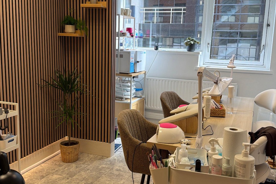 LK Studio, Heron Quays, London