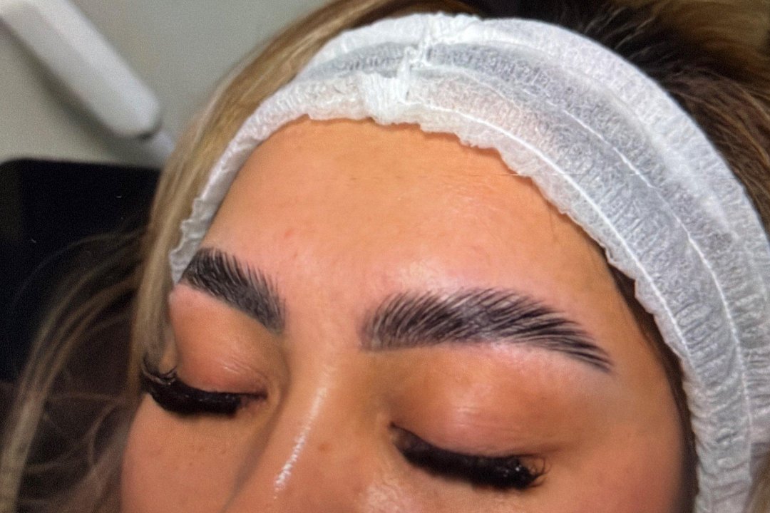 Lashtech.by.Sahraa, Holthausen, Düsseldorf
