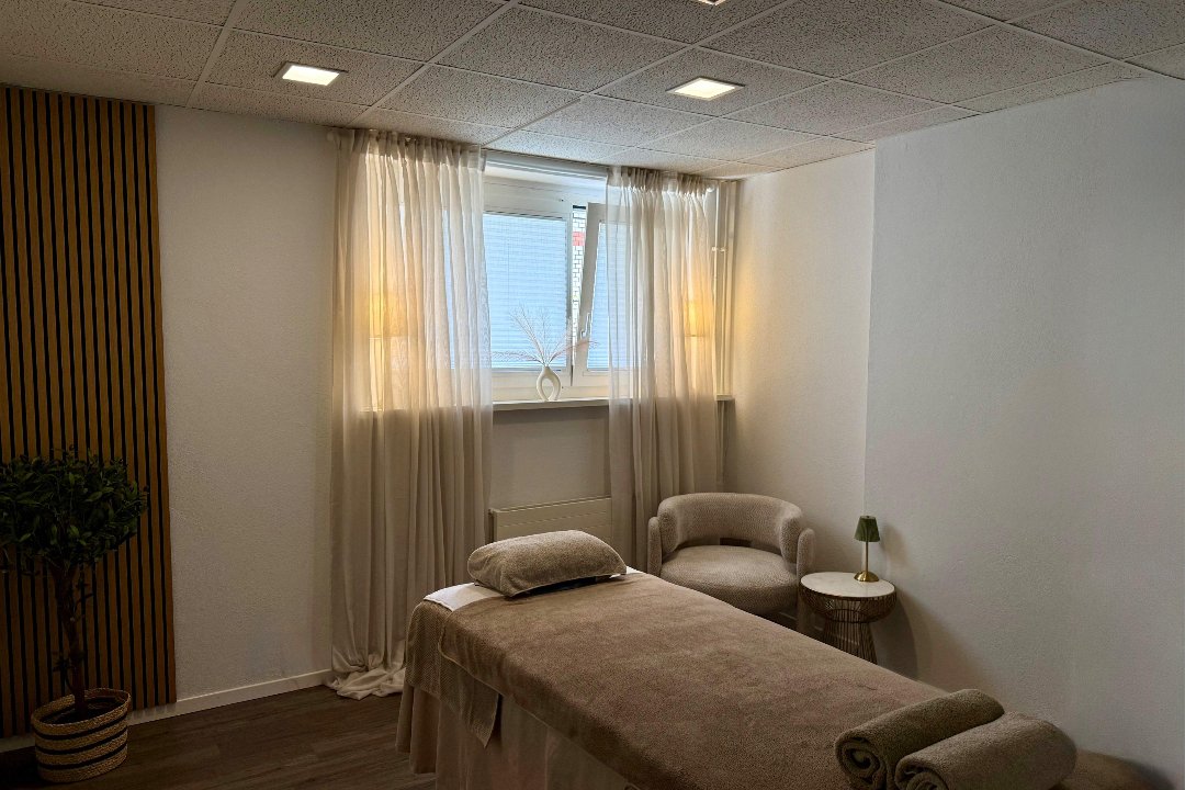 Velvéa Massage & Madero, Ottikerstrasse, Zürich