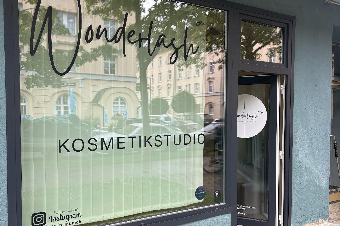 By Hayat Wonderlash, Laimer Platz, München