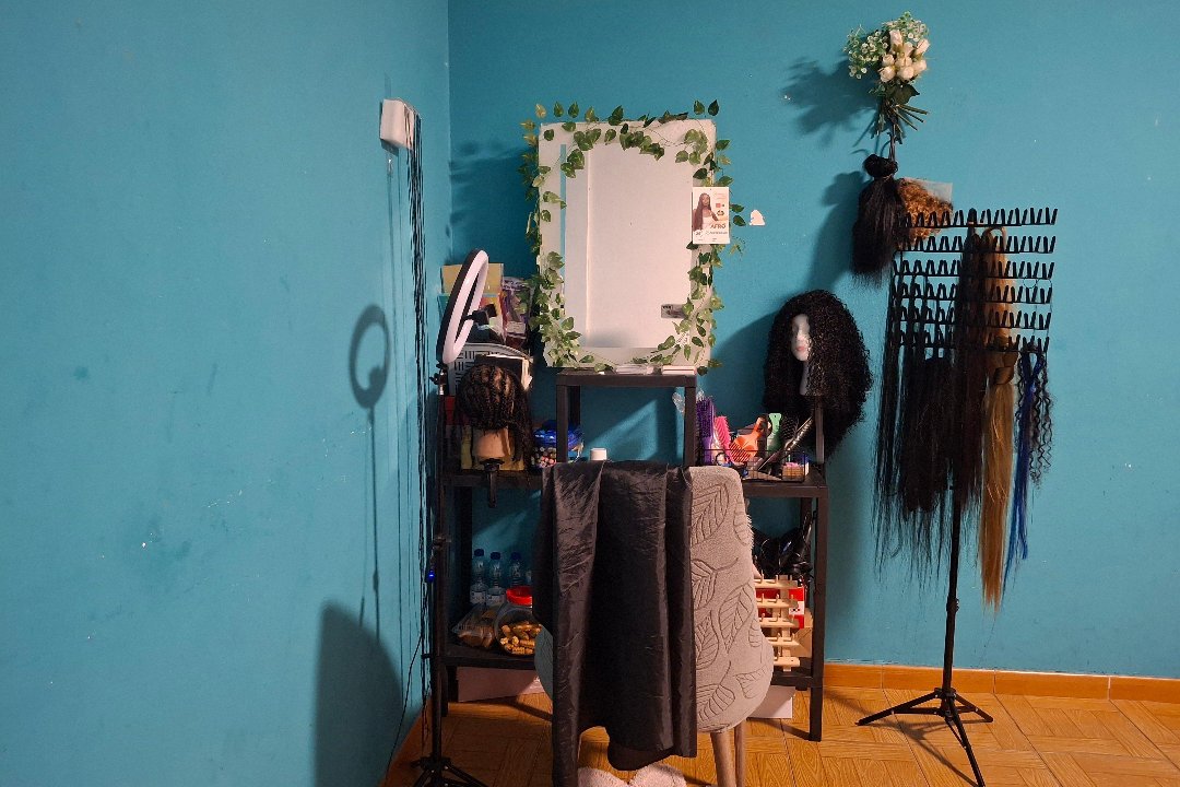 Niniy Hair Trancista, Leiria