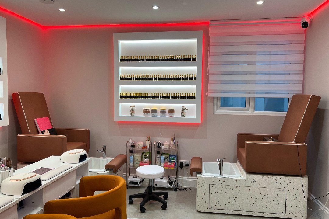 Jazz Nails  &Beauty, Kirkintilloch, Glasgow Area