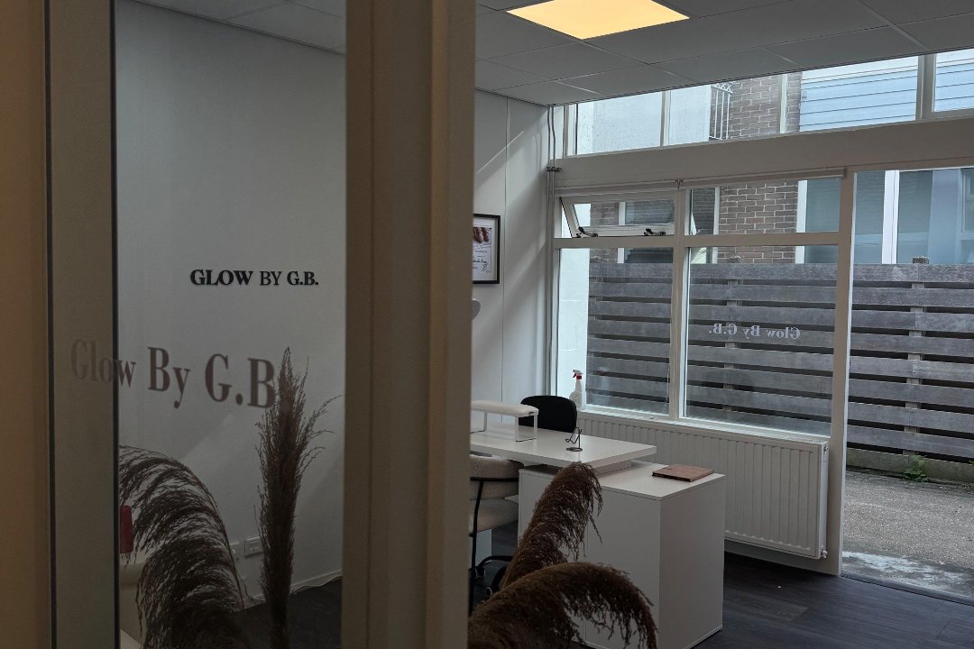 Glow by G.B., haarlem, Noord-Holland