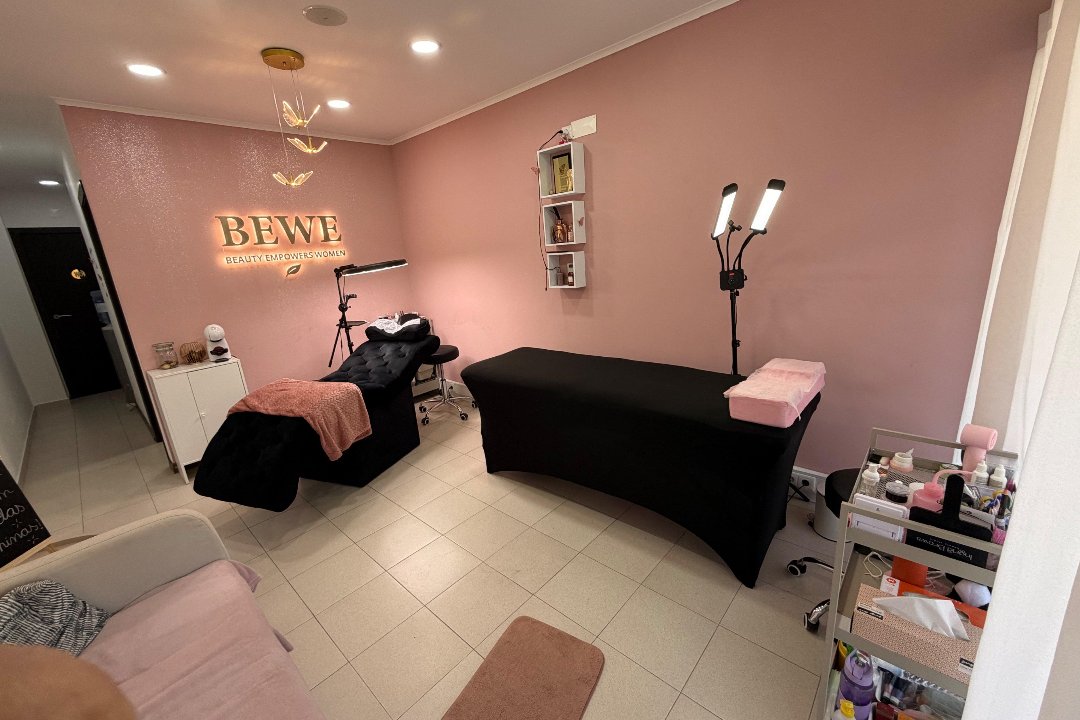 BEWE - Beauty Empowers Women, Mafra