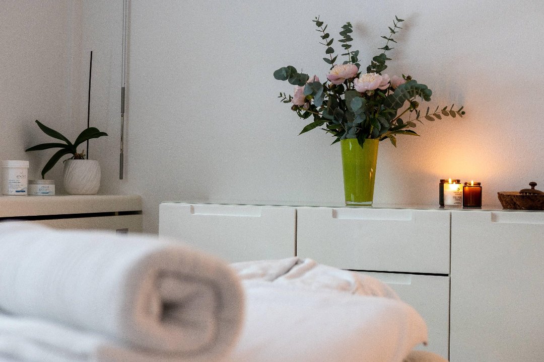 Massage Studio Oerlikon, Sternen Oerlikon, Zürich