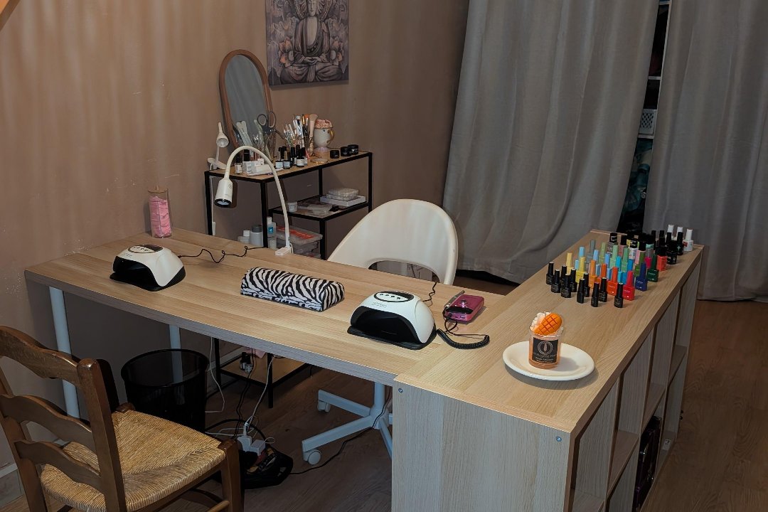 Mélie beauté des ongles, Mamers, Pays de la Loire